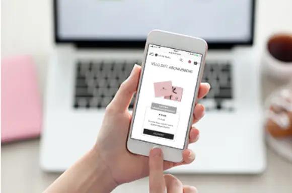 GLOSSYBOX - få gåva på köpet när du startar en prenumeration