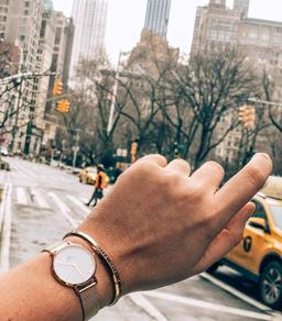 Daniel Wellington Petite Melrose damklocka 28mm i roséguld