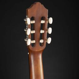 Yamaha C40II - Klassisk gitarr med nylonsträngar