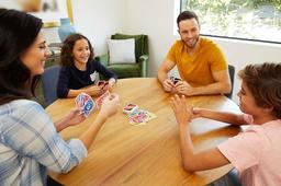 UNO Kortspel för 2-10 Spelare, 7+