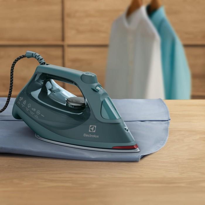 Electrolux Refine 600 Ångstrykjärn 2600W Pine Green
