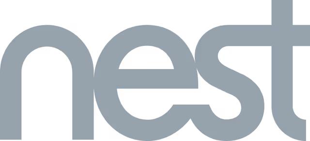 Google Nest Cam Trådbunden med Strålkastare