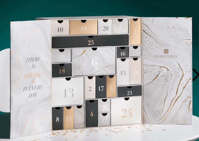 GLOSSYBOX Adventskalender 2023 (Värde över 6000 kr) - GLOSSYBOX SE