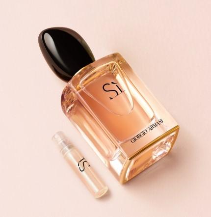 Gratis doftprov av Armani Sì EdP
