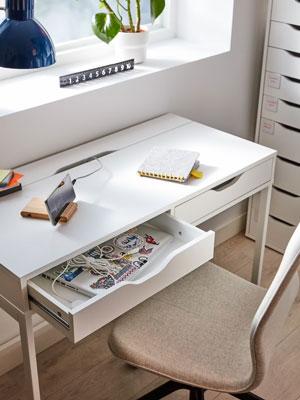 20% på ALEX vit förvaring och vita skrivbord - IKEA